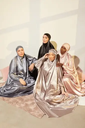 Raneea Prayer Sets